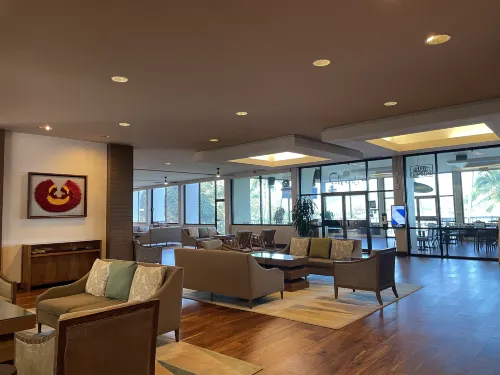 Hilo Hawaiian Hotel, Trademark Collection by Wyndham Yleiset tilat Photos