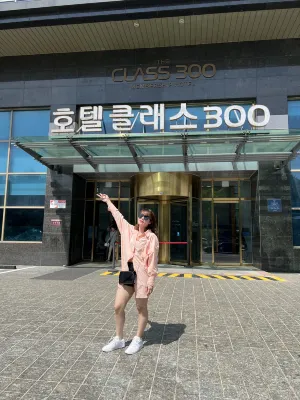 더클래스300 Photos