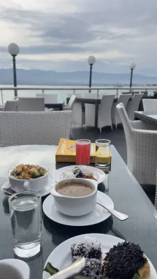 Swiss-Belhotel Silae Palu Dining Photos