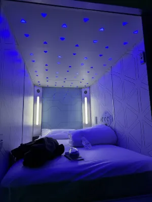 Izzzleep Aeropuerto Terminal 1 Camere Photos