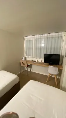 Hôtel Kyriad Direct Montpellier Saint Jean de Vedas La Peyriere Chambres Photos