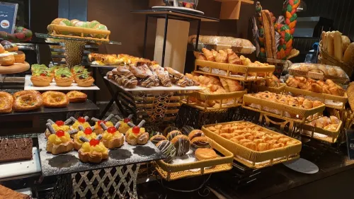 Four Points by Sheraton Makkah Al Naseem Dining Photos