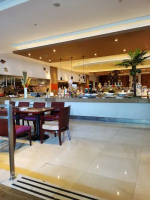 Baolong Hotel Dining Photos