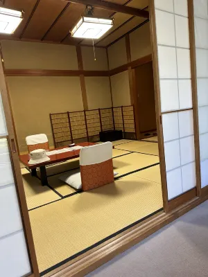 Motoyu Ishiya Chambres Photos