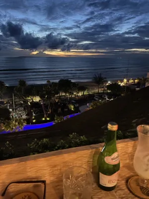 Double-Six Luxury Hotel Area Publik Photos