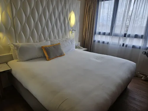 Hôtel Renaissance - Aix-en-Provence Chambres Photos