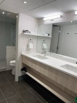 Banff Aspen Lodge Rooms Photos