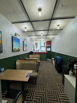 Yuexiang Huanpeng Hotel (Jingkai Wanda Plaza High-speed Railway Station) Photos