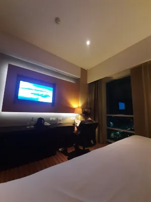 Hotel JS Luwansa Kamar Photos