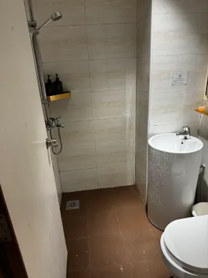The Noble Hotel Rooms Photos