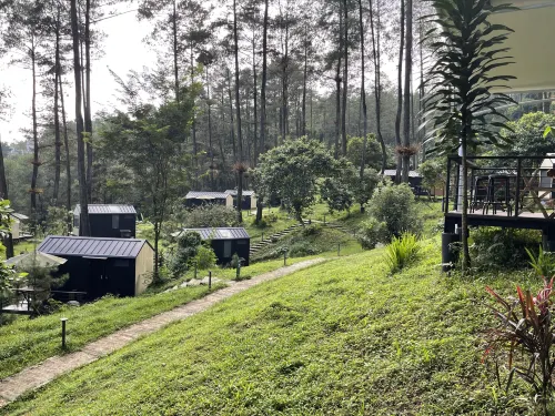 Bobocabin Pacet, Mojokerto À proximité de l'hôtel Photos