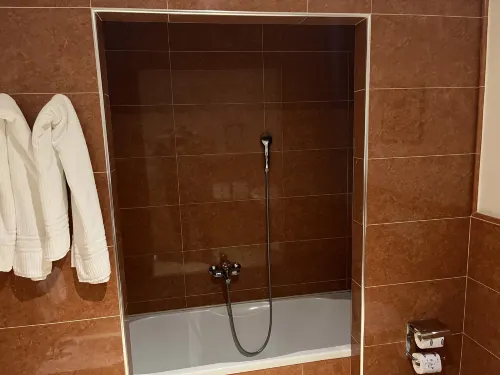 The Galileo Hotel Rooms Photos