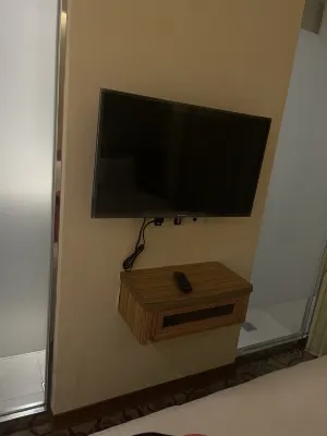 Golden Hotel Rooms Photos