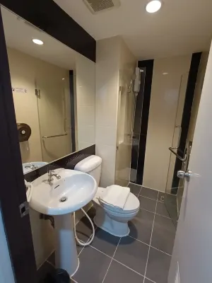 Top High Airport Link Hotel, Bangkok Rooms Photos
