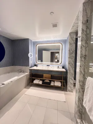 Fontainebleau Las Vegas Kamar Photos