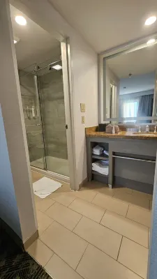 Embassy Suites by Hilton Portland Maine Chambres Photos