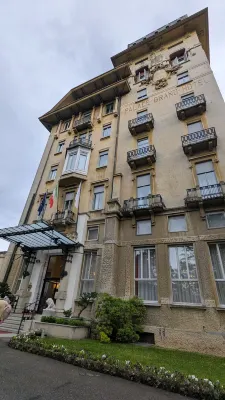 Palace Grand Hotel Varese Exterior Photos