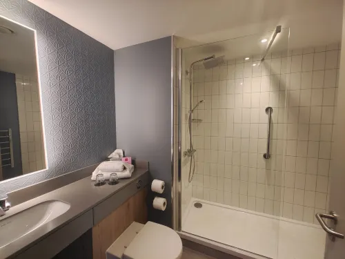Leonardo Hotel Bristol City Huoneet Photos