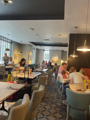 Leonardo Hotel Belfast Photos