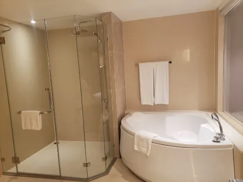 Sivatel Bangkok Hotel Rooms Photos