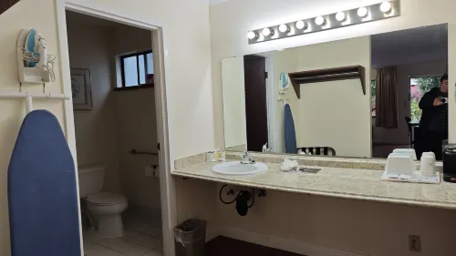 Days Inn & Suites by Wyndham Sunnyvale Rooms Photos