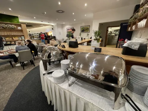 Cosmopolitan Bobycentrum - Czech Leading Hotels Restauration Photos
