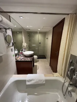 Baolong Hotel Rooms Photos