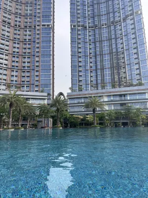 Gold Coast PIK Sea View Apartments by Rentrooms Relaksasi & Rekreasi Photos