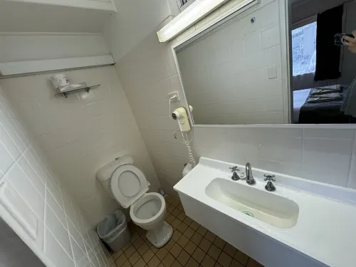 Halfway Motel Rooms Photos