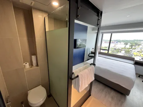 Travelodge Harbourfront Singapore Kamar Photos
