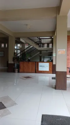 Urbanview Hotel Syariah Insani Cisarua Puncak Area Publik Photos