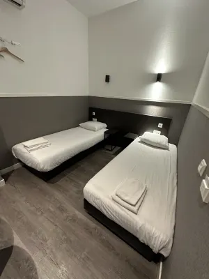 Hotel Manofa Camere Photos