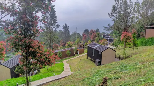 Bobocabin Gunung Mas, Puncak Dekat Hotel Photos