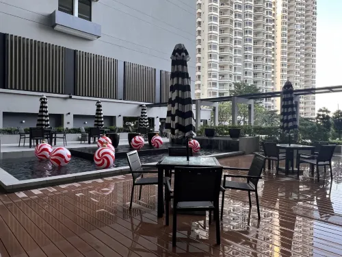 G Hotel Gurney Photos