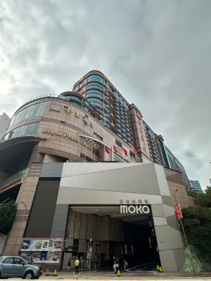 Royal Plaza Hotel Exterior Photos