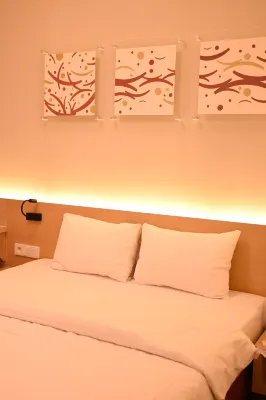 Hotel Carol Rooms Photos
