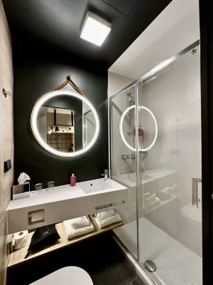 Moxy Paris Val d'Europe Chambres Photos