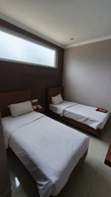 Mr J Suites Hotel Tegal Kamar Photos