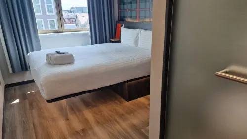 EasyHotel Paris Nord Aubervilliers Camere Photos