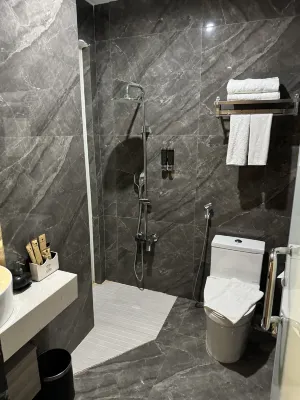 DIAMOND HOTEL BINH DUONG Camere Photos
