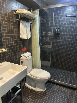 Motel (Harbin Central Avenue Sofia Church Toulong Commercial Building Store) Rooms Photos