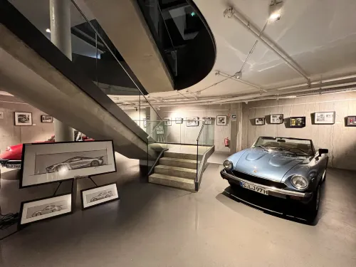 V8 Hotel Motorworld Region Stuttgart, BW Premier Collection Espaces publics Photos