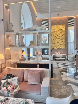 The Lana - Dorchester Collection Espaces publics Photos