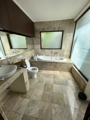 The Awan Villas Kamar Photos