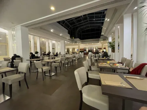 Evergreen Laurel Hotel Dining Photos