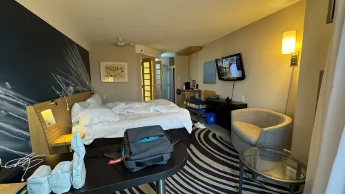 Novotel Toronto North York Rooms Photos