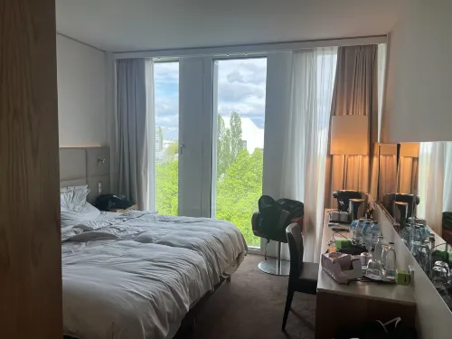 H4 Hotel München Messe Zimmer Photos