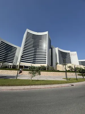 Grand Hyatt Dubai Circondario Photos