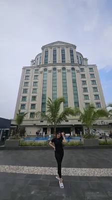 Grand City Hall Hotel Eksterior Photos