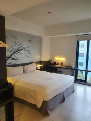 Hotel NEO Tendean Kamar Photos